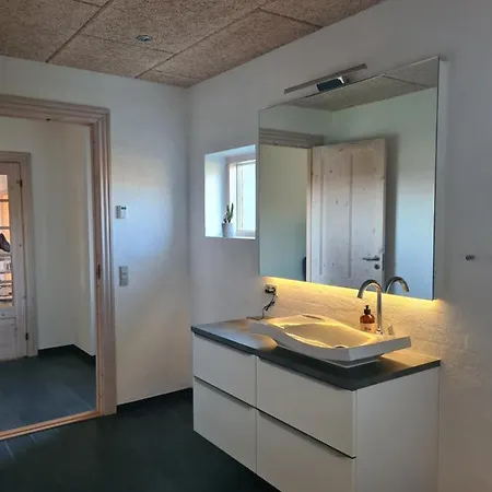 Lovely Room, Easy Access To E45 Highway * Rask Molle