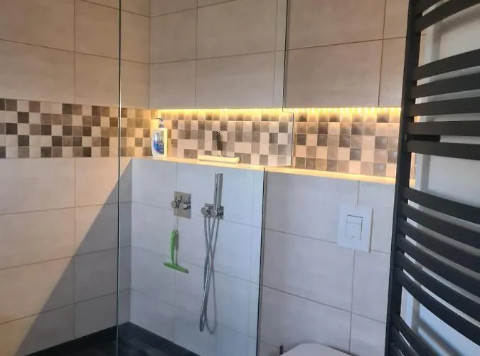 Lovely Room, Easy Access To E45 Highway Apartament *