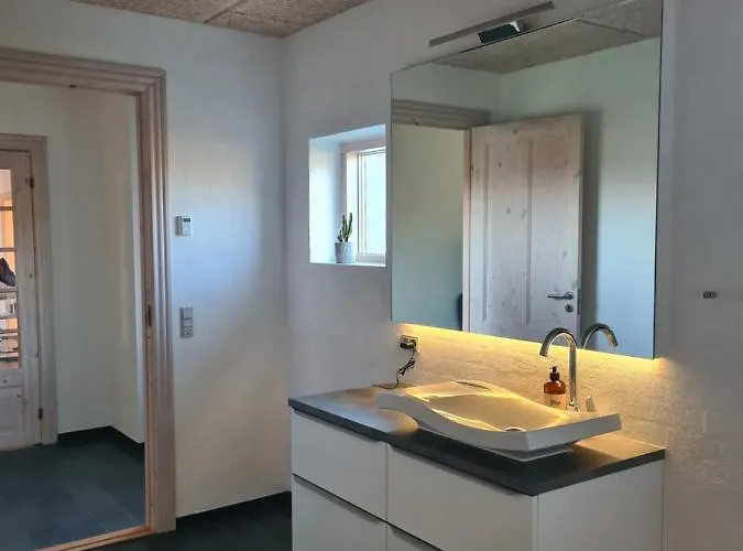 Lovely Room, Easy Access To E45 Highway * Rask Molle