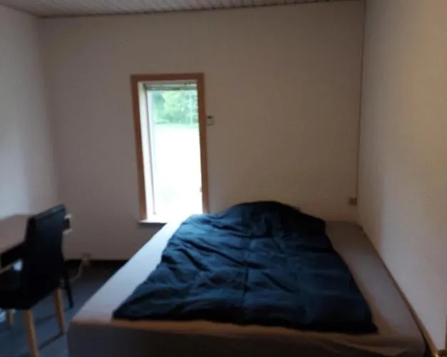 Apartmán Lovely Room, Easy Access To E45 Highway
